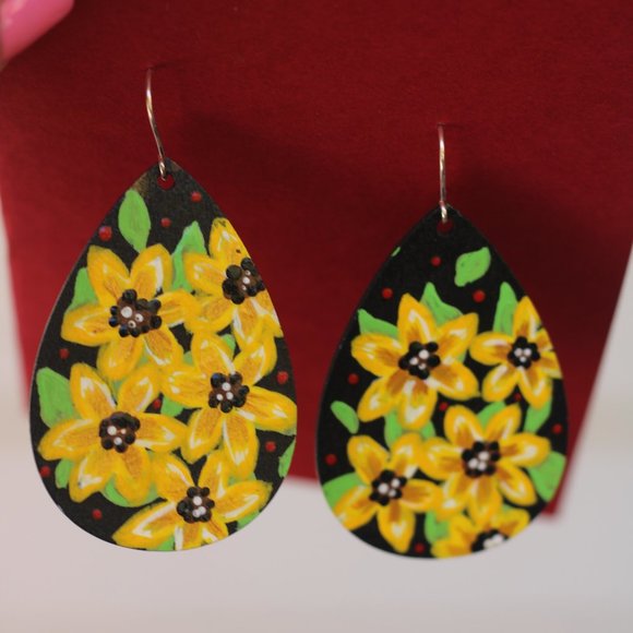 Sunflower Hand painted Earrings Light and custom - Picture 7 of 8